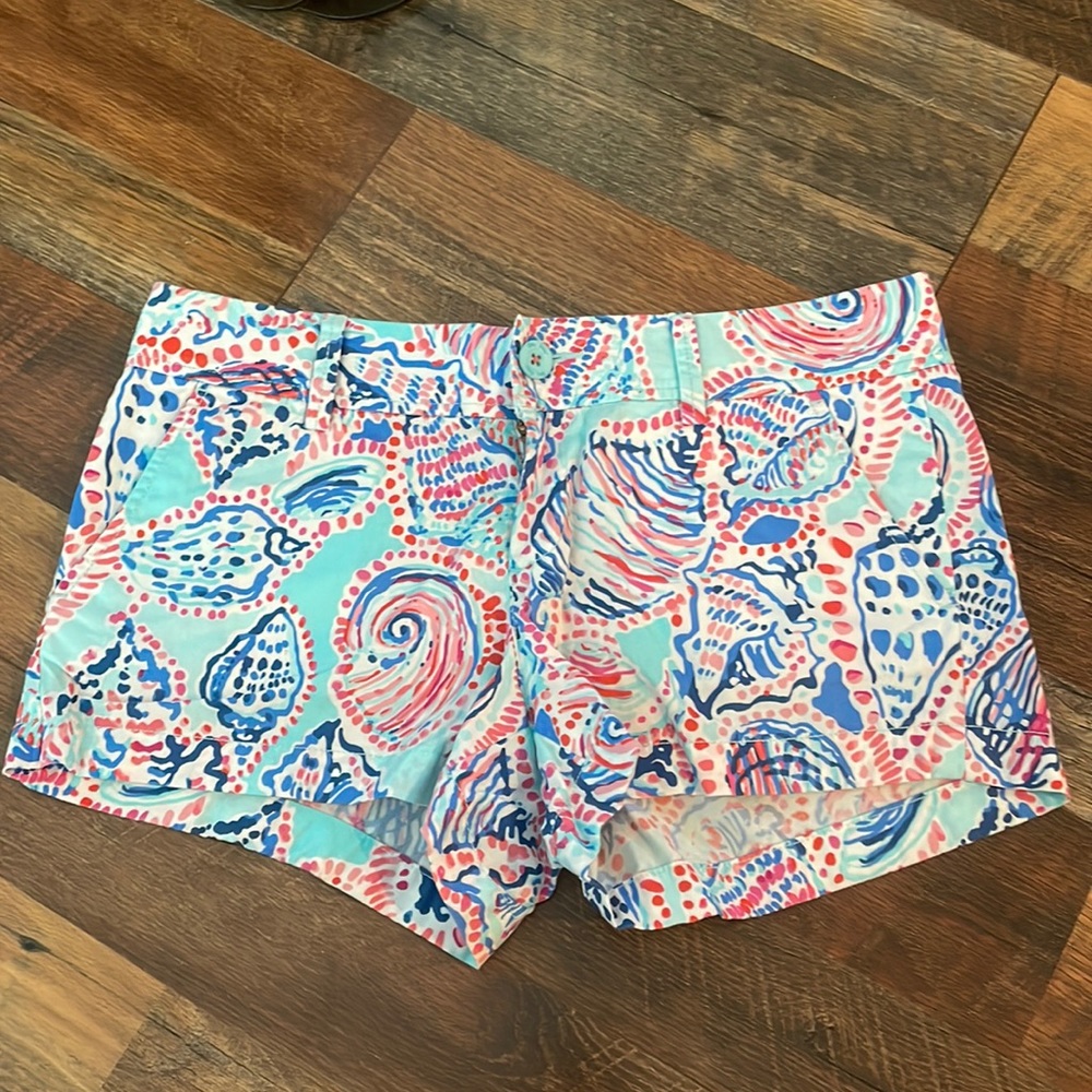 Lilly Pulitzer Walsh shorts size 6